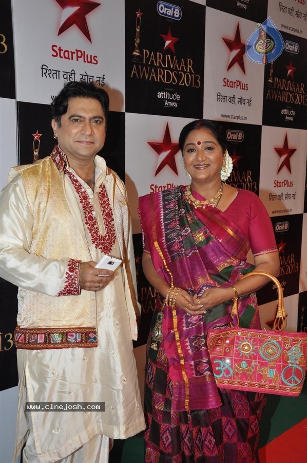 Celebs at Star Parivaar Awards 2013 - 99 / 161 photos