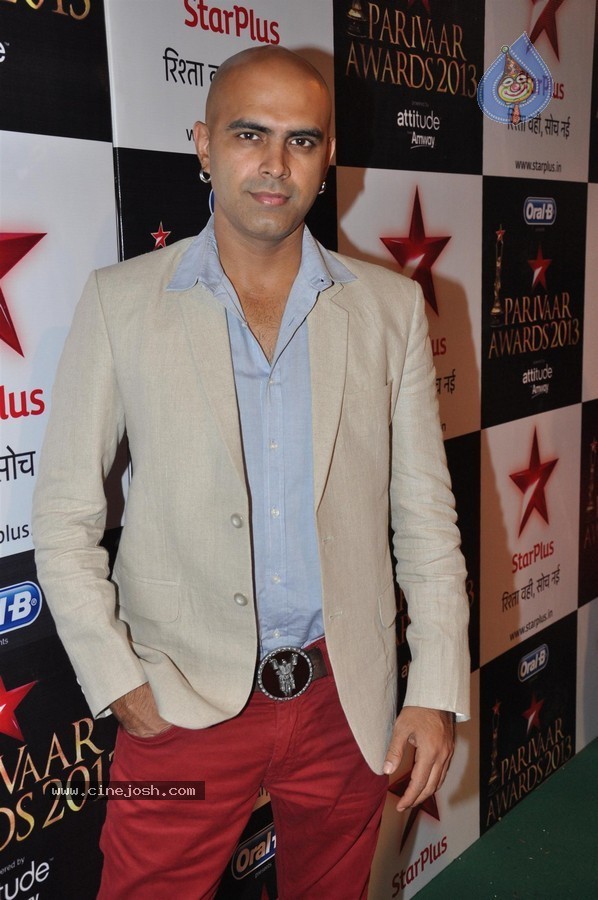 Celebs at Star Parivaar Awards 2013 - 101 / 161 photos