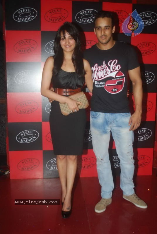 Celebs at Steve Madden Event - 60 / 64 photos