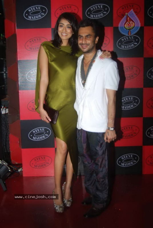 Celebs at Steve Madden Event - 62 / 64 photos