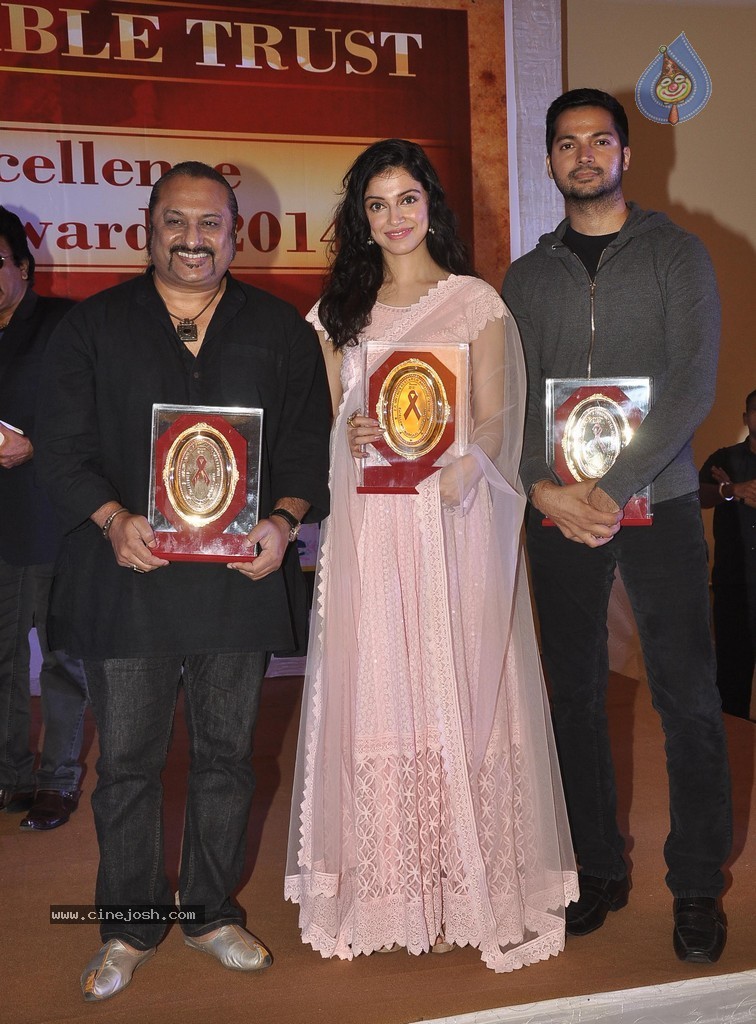 Celebs at the 10th Excellence National Awards 2014 - 54 / 72 photos