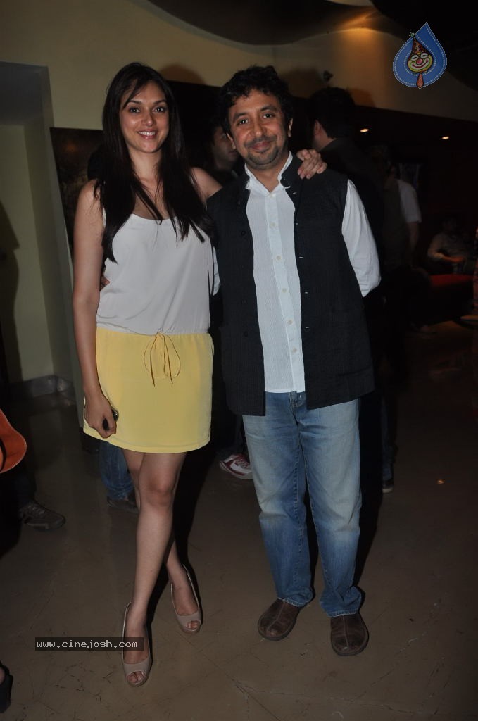 The Forest Movie Premiere - 25 / 37 photos