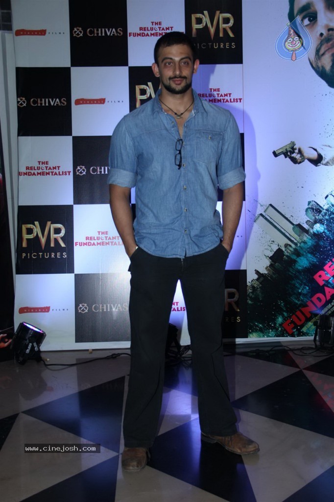 The Reluctant Fundamentalist Premiere - 29 / 50 photos