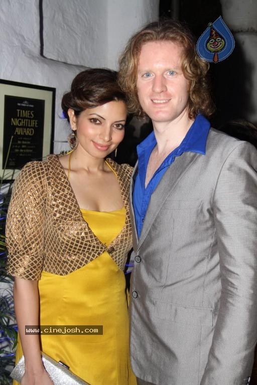 Celebs at UTV Stars Walk of the Stars Party - 4 / 51 photos