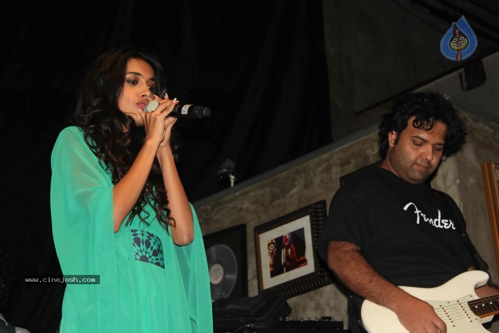 Celebs at W.E. Rock Concert - 40 / 45 photos