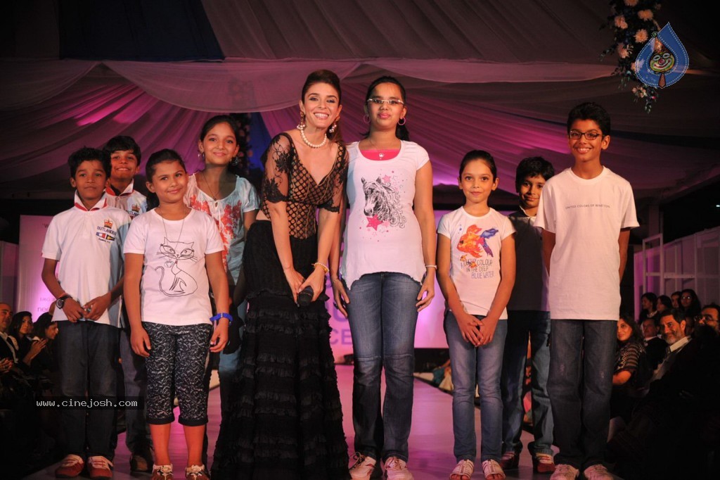 Celebs at Walk for Peace Fashion Show - 28 / 83 photos