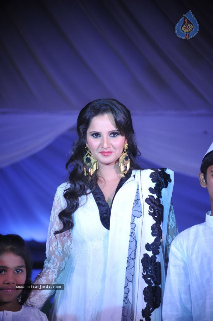 Celebs at Walk for Peace Fashion Show - 30 / 83 photos