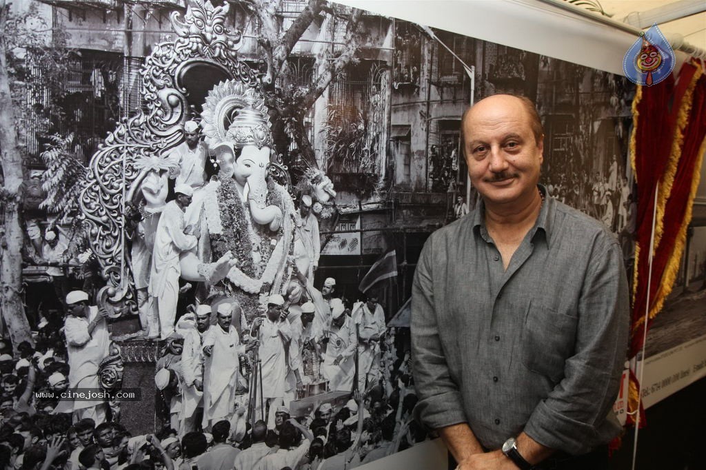 Celebs at We Love Mumbai Campaign - 6 / 43 photos