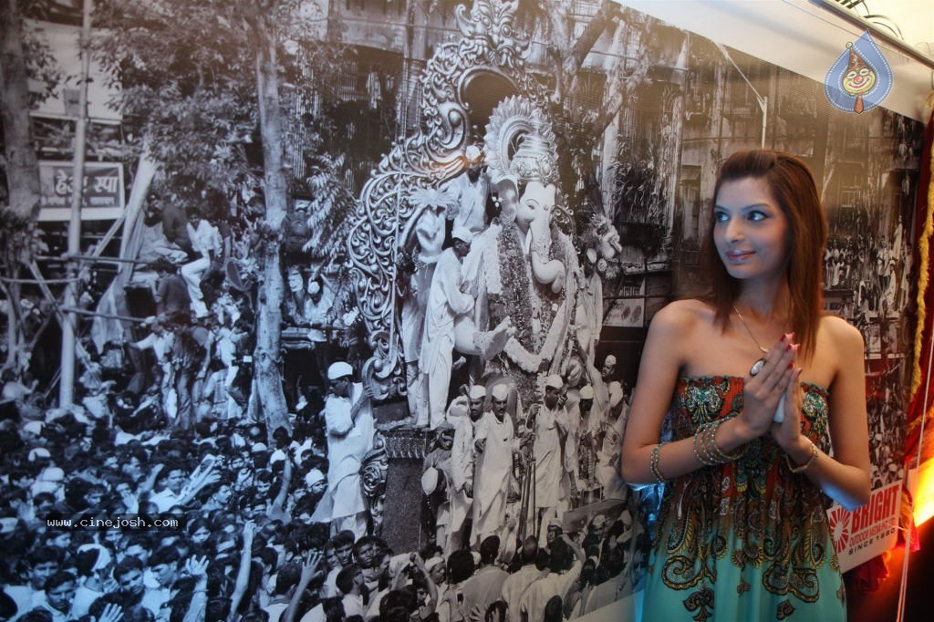 Celebs at We Love Mumbai Campaign - 13 / 43 photos