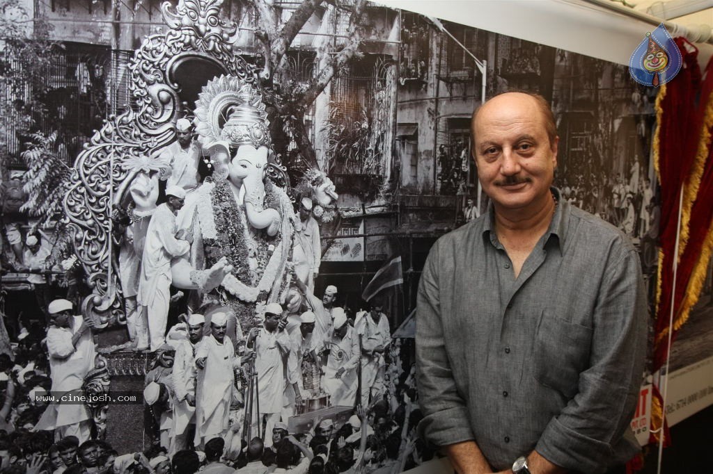 Celebs at We Love Mumbai Campaign - 40 / 43 photos