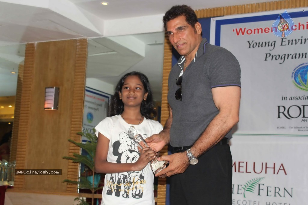 Celebs at Womens Achievers Awards - 18 / 68 photos