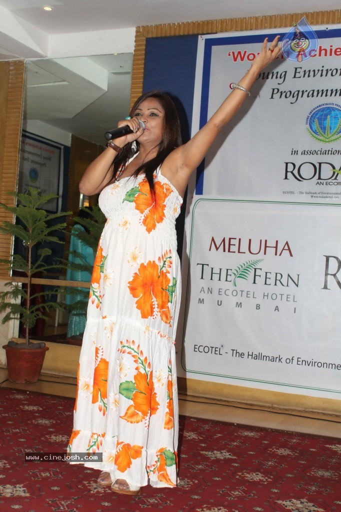 Celebs at Womens Achievers Awards - 36 / 68 photos