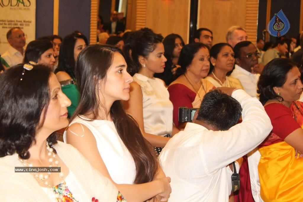 Celebs at Womens Achievers Awards - 67 / 68 photos