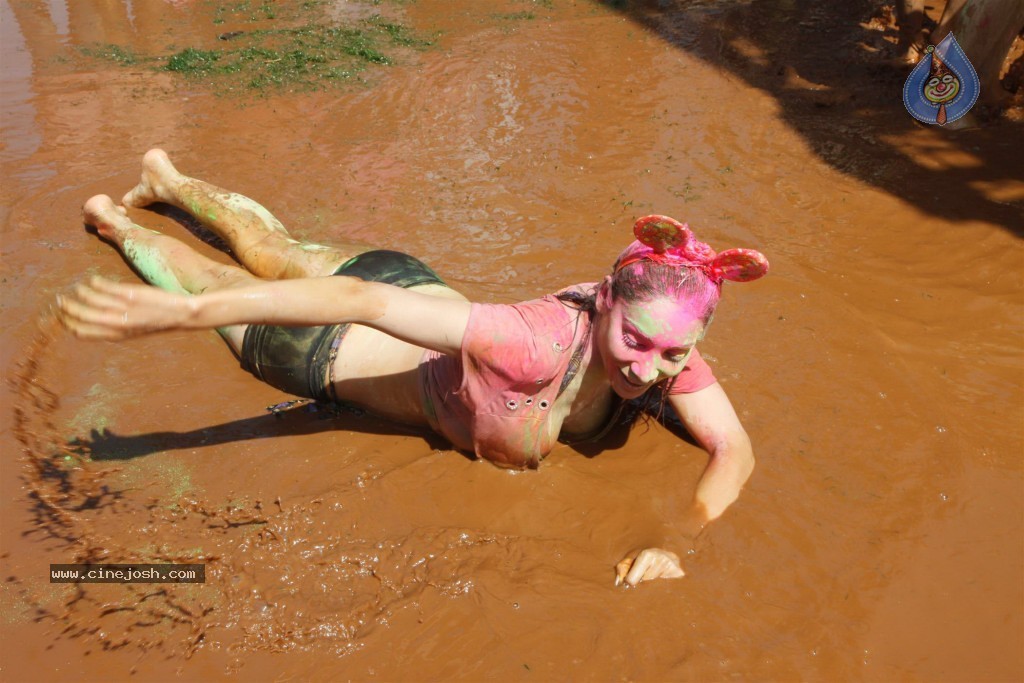 Celebs at Zoom Holi Celebrations - 11 / 40 photos