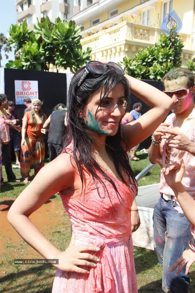 Celebs at Zoom Holi Celebrations - 13 / 40 photos
