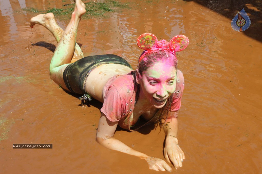 Celebs at Zoom Holi Celebrations - 39 / 40 photos