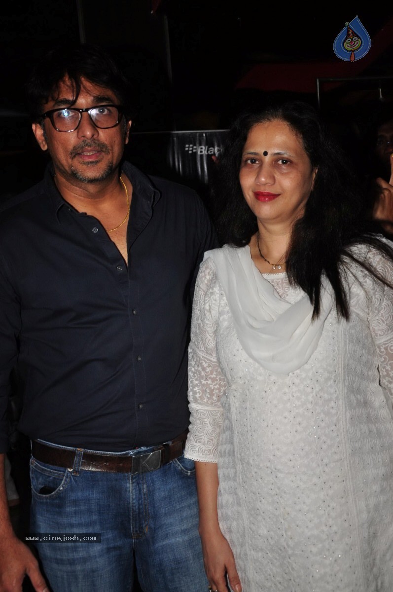 Celebs at DAVID Movie Premiere - 11 / 43 photos