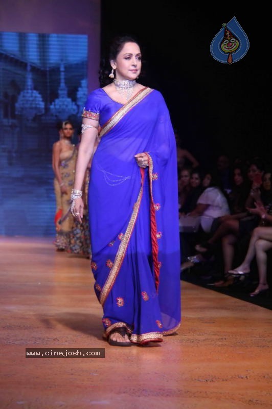 Celebs Walk the Ramp at IIJW 2011 Fashion Show Day 2 - 87 / 113 photos