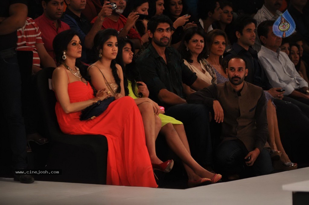 Celebs Walks The Ramp at BPFT Show - 135 / 197 photos