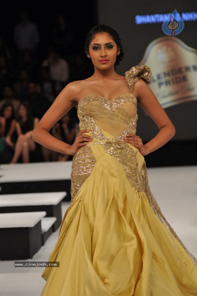 Celebs Walks The Ramp at BPFT Show - 183 / 197 photos