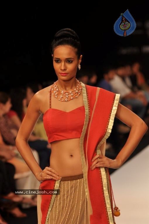 Celebs Walks the Ramp at IIJW 2012 - 165 / 297 photos