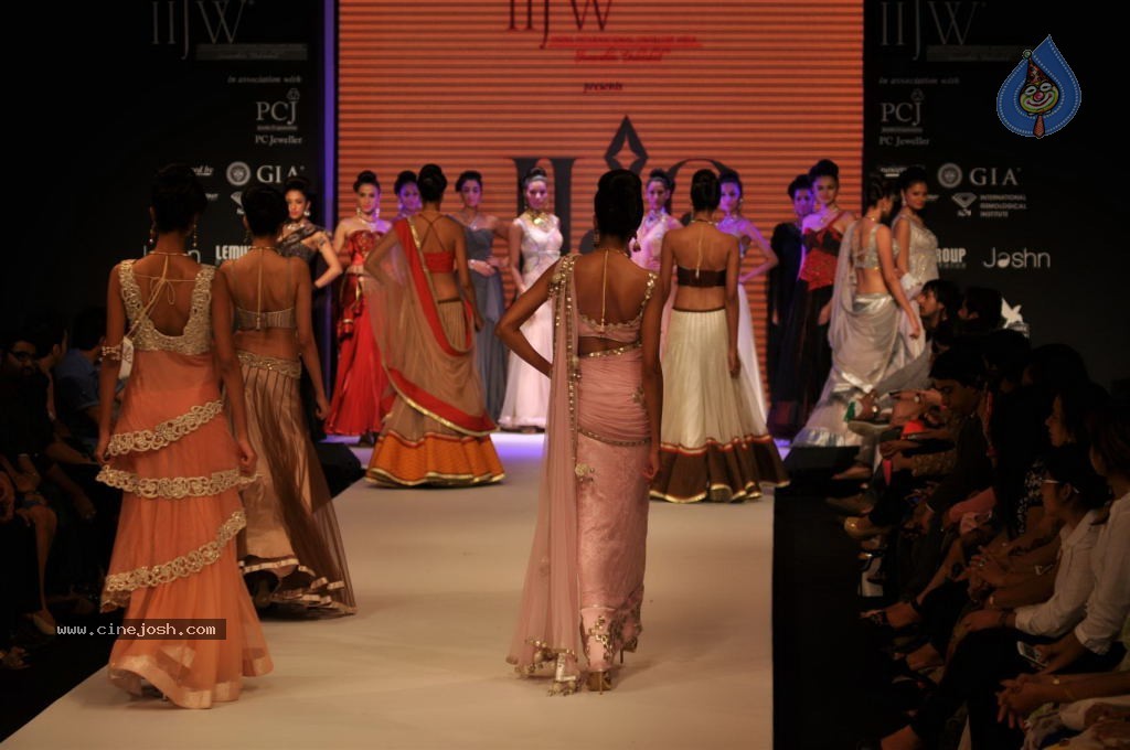 Celebs Walks the Ramp at IIJW 2012 - 177 / 297 photos