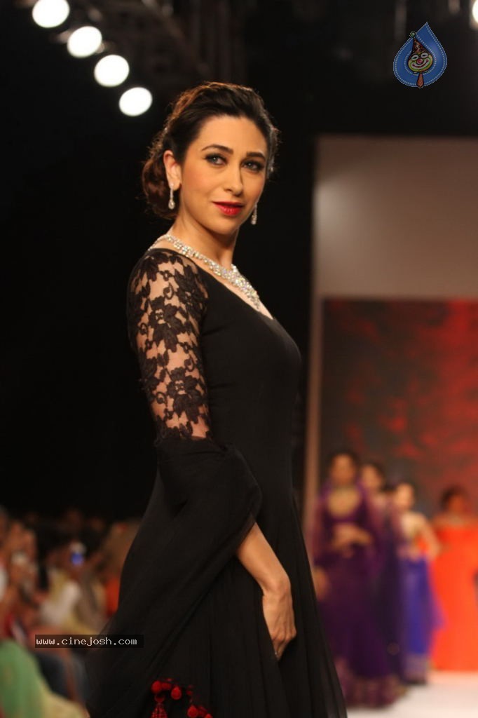Celebs Walks the Ramp at IIJW 2013 Day 4 - 120 / 129 photos
