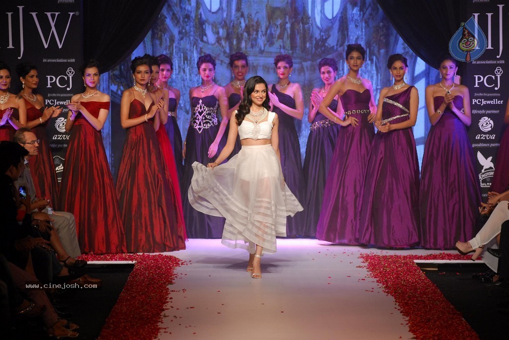 Celebs Walks the Ramp at IIJW 2014 Set 2 - 202 / 235 photos