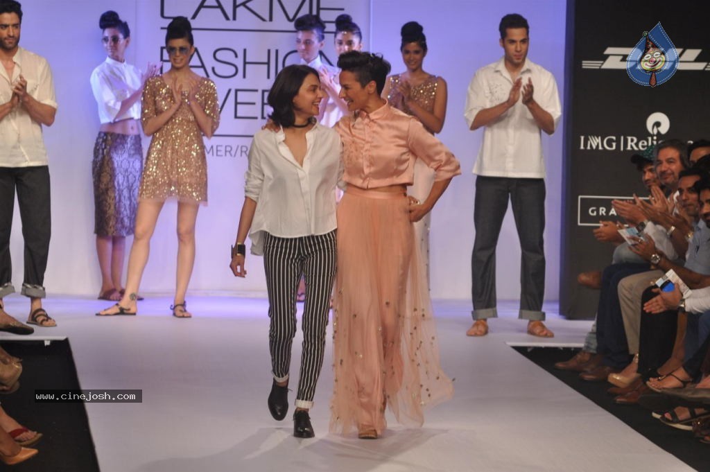 Celebs Walks the Ramp at LFW 2014 Day 2 - 61 / 113 photos