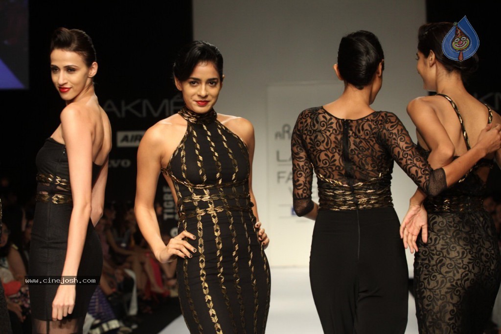 Celebs Walks the Ramp at LFW Summer Resort 2013 - 35 / 186 photos