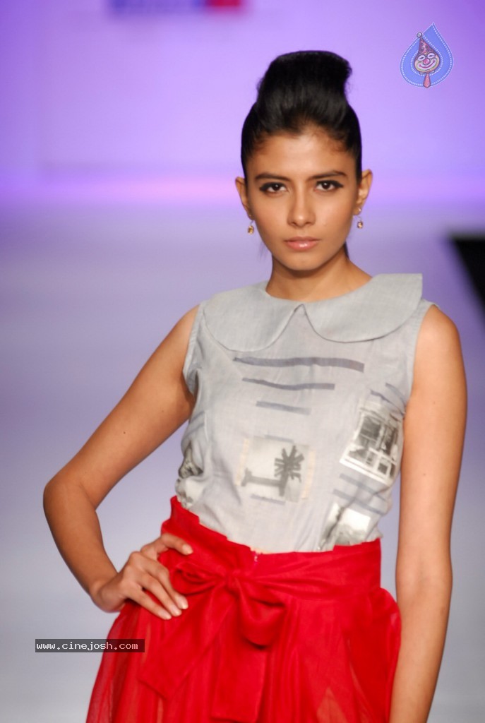 Celebs Walks the Ramp at LFW Summer Resort 2013 - 95 / 186 photos