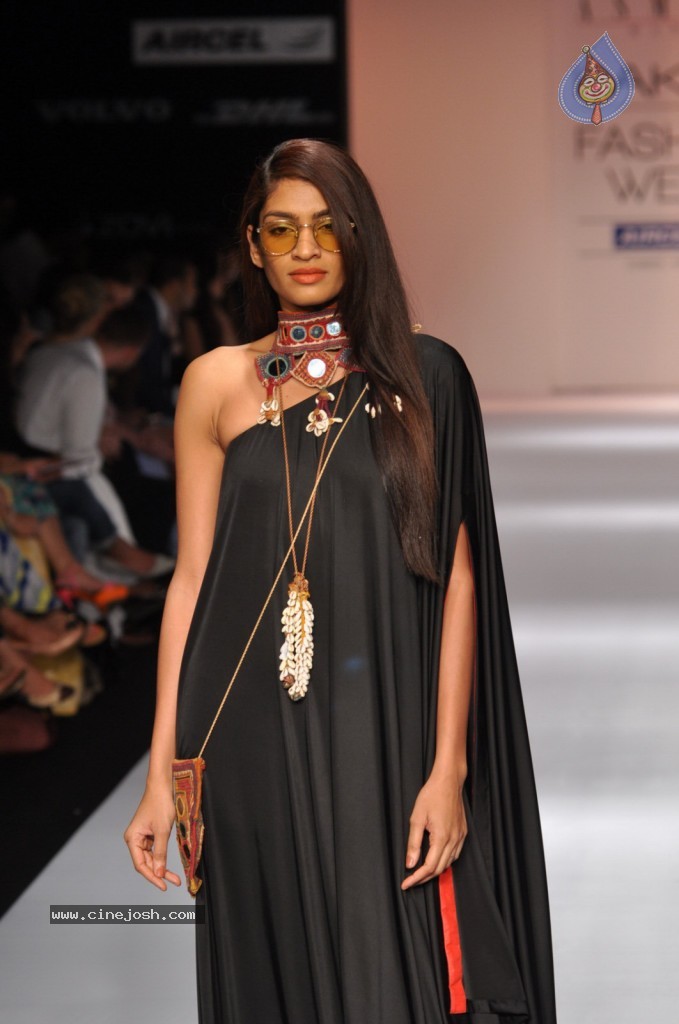 Celebs Walks the Ramp at LFW Summer Resort 2013 - 130 / 186 photos