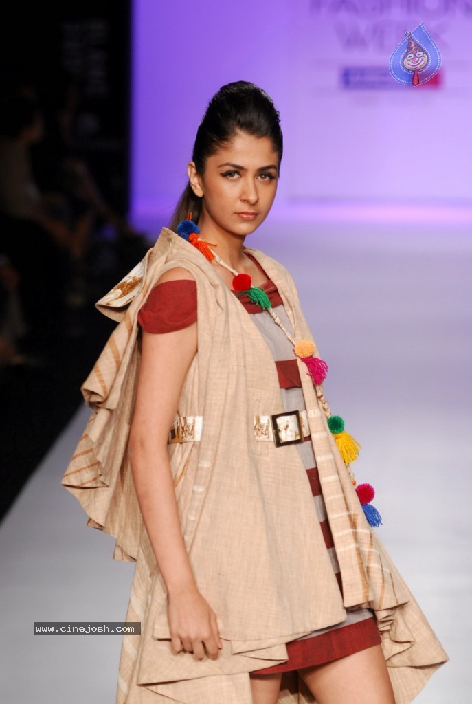 Celebs Walks the Ramp at LFW Summer Resort 2013 - 136 / 186 photos