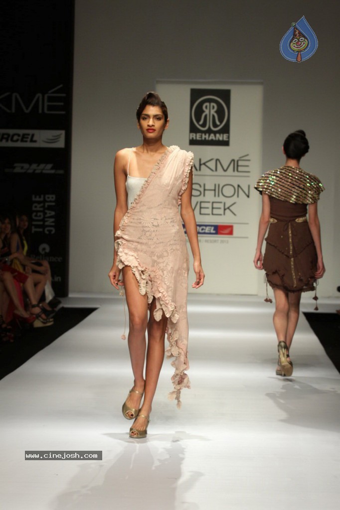 Celebs Walks the Ramp at LFW Summer Resort 2013 - 148 / 186 photos