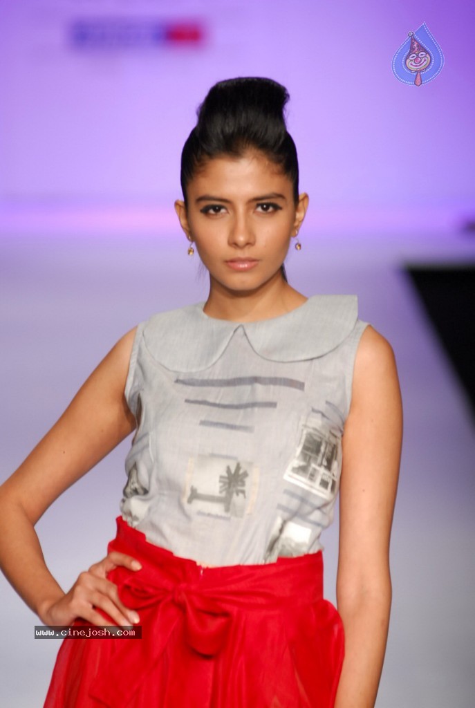 Celebs Walks the Ramp at LFW Summer Resort 2013 - 150 / 186 photos