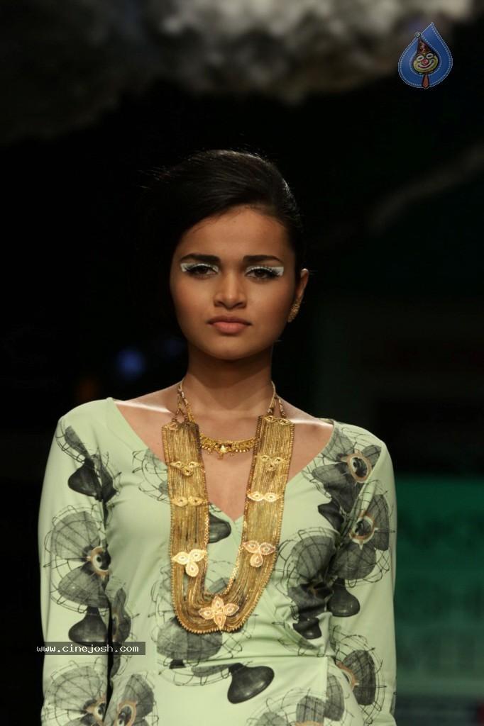 Celebs Walks the Ramp at LFW Summer Resort 2013 - 151 / 186 photos
