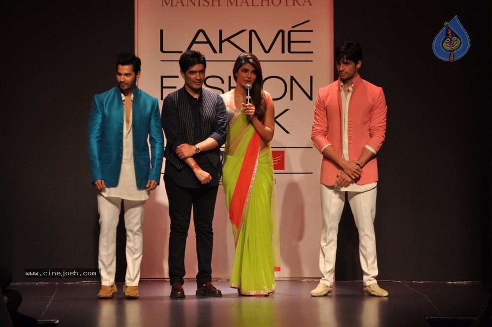 Celebs Walks the Ramp at LFW Summer Resort 2013 - 153 / 186 photos