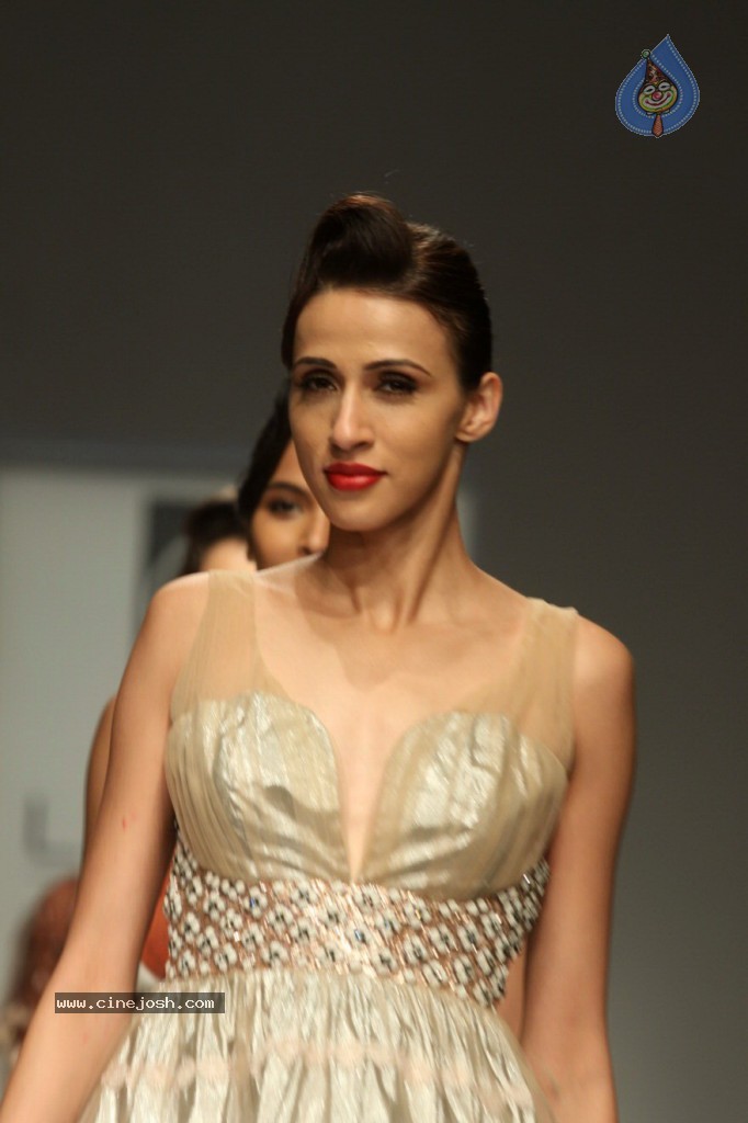 Celebs Walks the Ramp at LFW Summer Resort 2013 - 157 / 186 photos