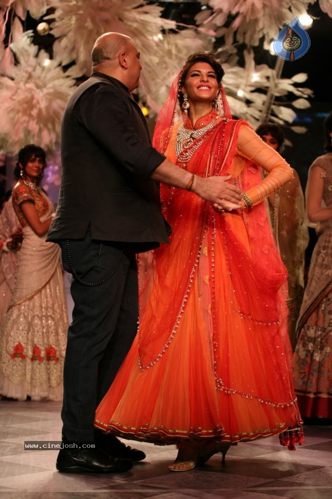 Celebs Walks the Ramp at LFW Summer Resort 2014 - 9 / 101 photos