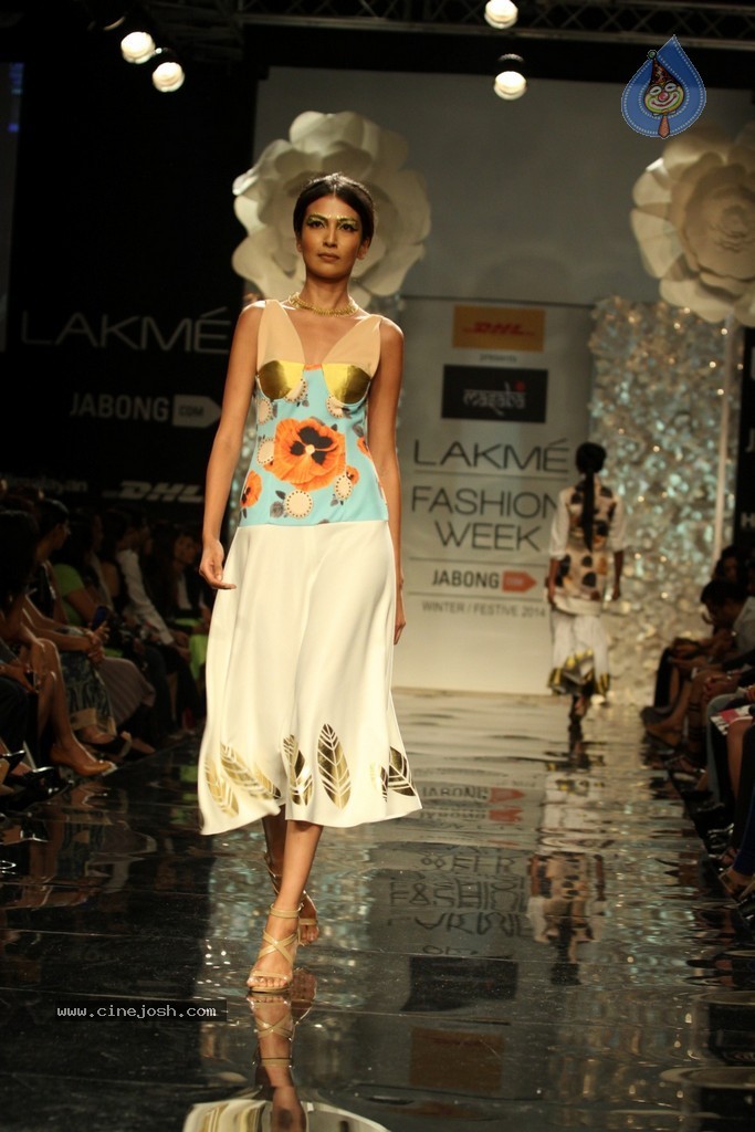 Celebs Walks the Ramp at LFW Winter Festive 2014 - 1 / 117 photos