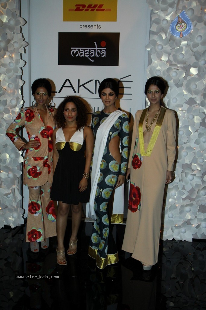 Celebs Walks the Ramp at LFW Winter Festive 2014 - 30 / 117 photos