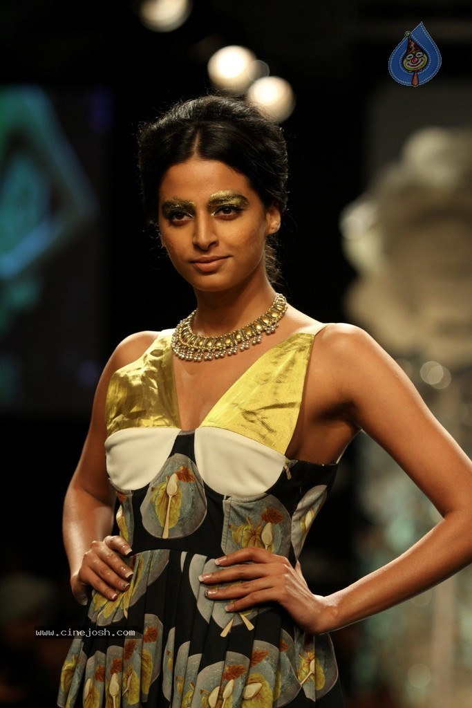 Celebs Walks the Ramp at LFW Winter Festive 2014 - 60 / 117 photos