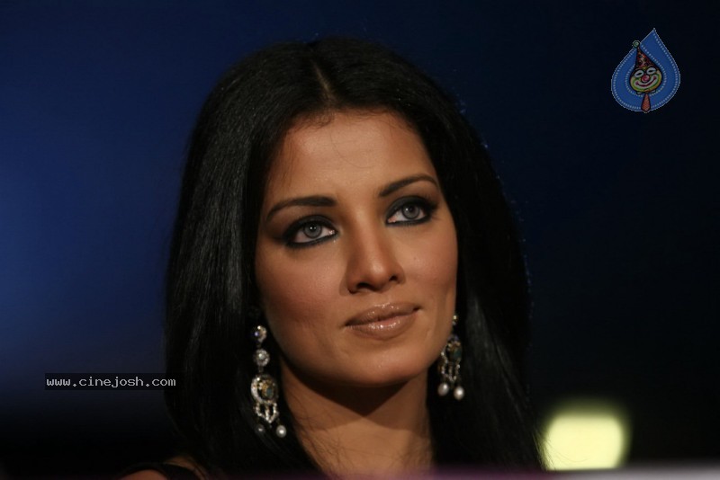 Celina Jaitley at V-CARE Indian Super Queen - 1 / 67 photos