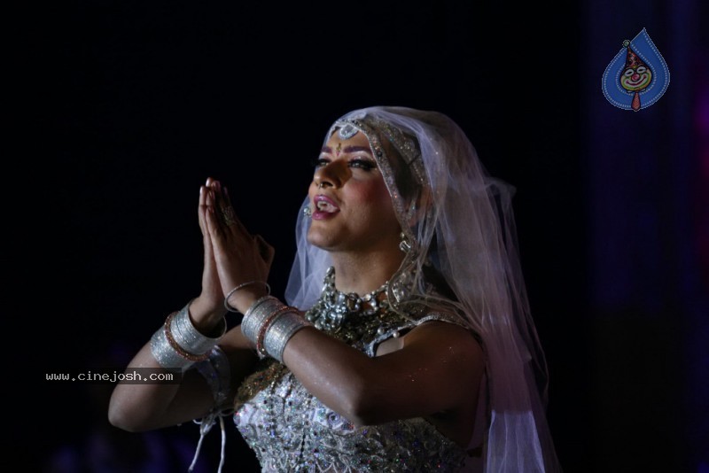 Celina Jaitley at V-CARE Indian Super Queen - 2 / 67 photos