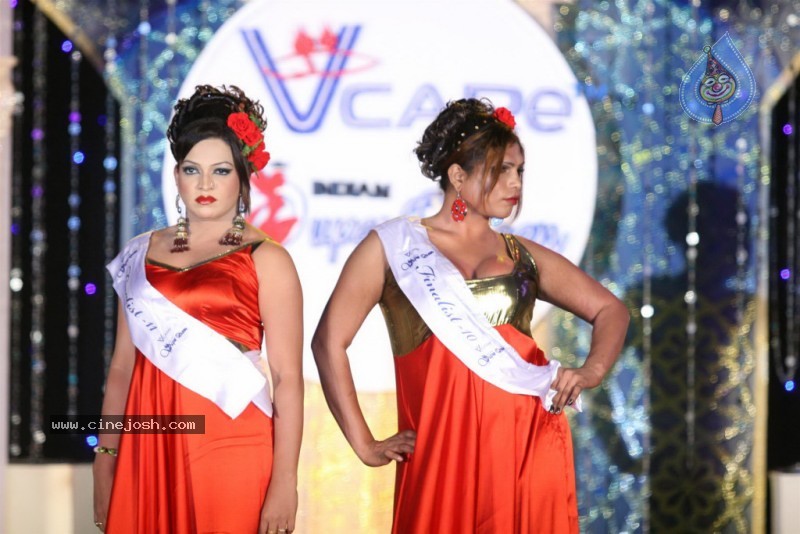 Celina Jaitley at V-CARE Indian Super Queen - 8 / 67 photos