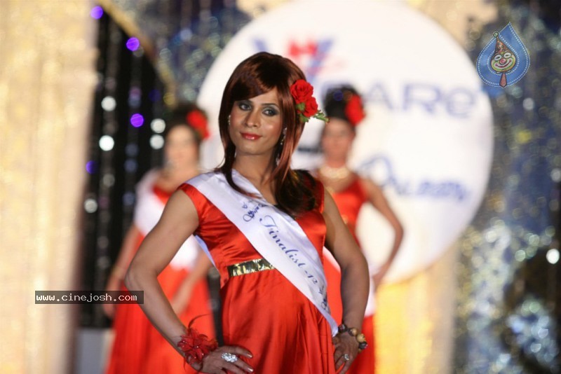 Celina Jaitley at V-CARE Indian Super Queen - 15 / 67 photos
