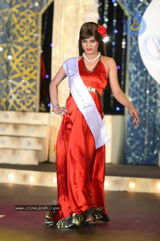 Celina Jaitley at V-CARE Indian Super Queen - 21 / 67 photos