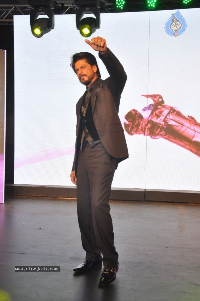 Chennai Express Music Launch - 15 / 56 photos