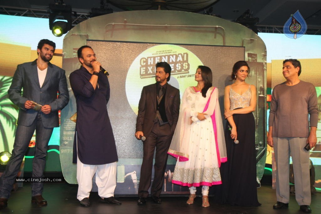 Chennai Express Music Launch - 29 / 56 photos