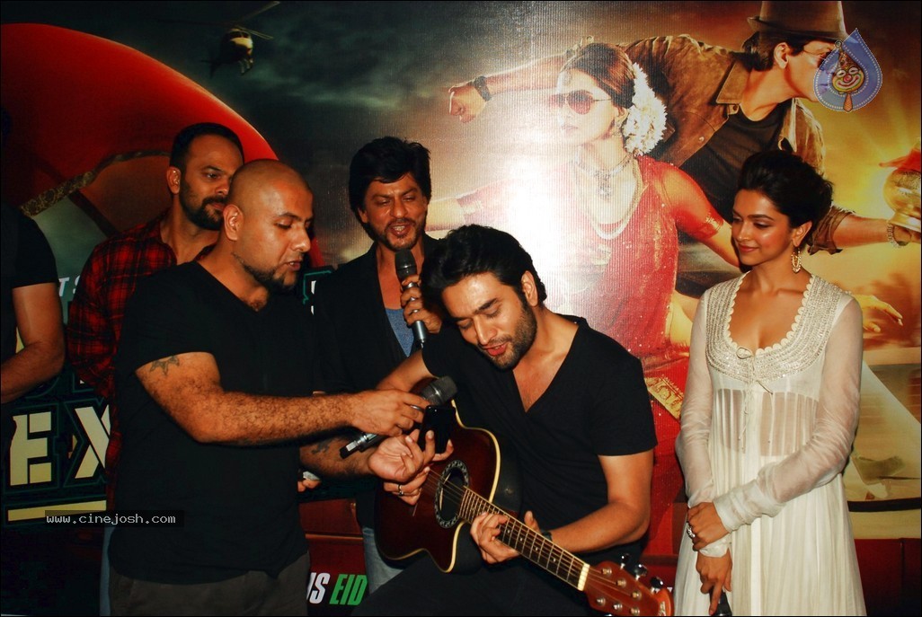 Chennai Express Trailer Launch - 22 / 68 photos